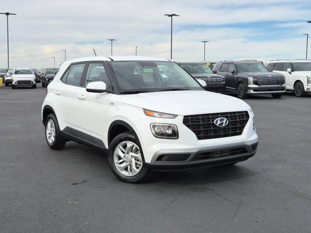 New 2026 Hyundai Venue SE