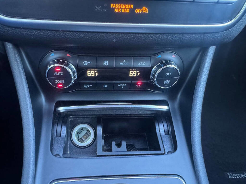 Used 2018 Mercedes-Benz GLA 250 4MATIC image 13