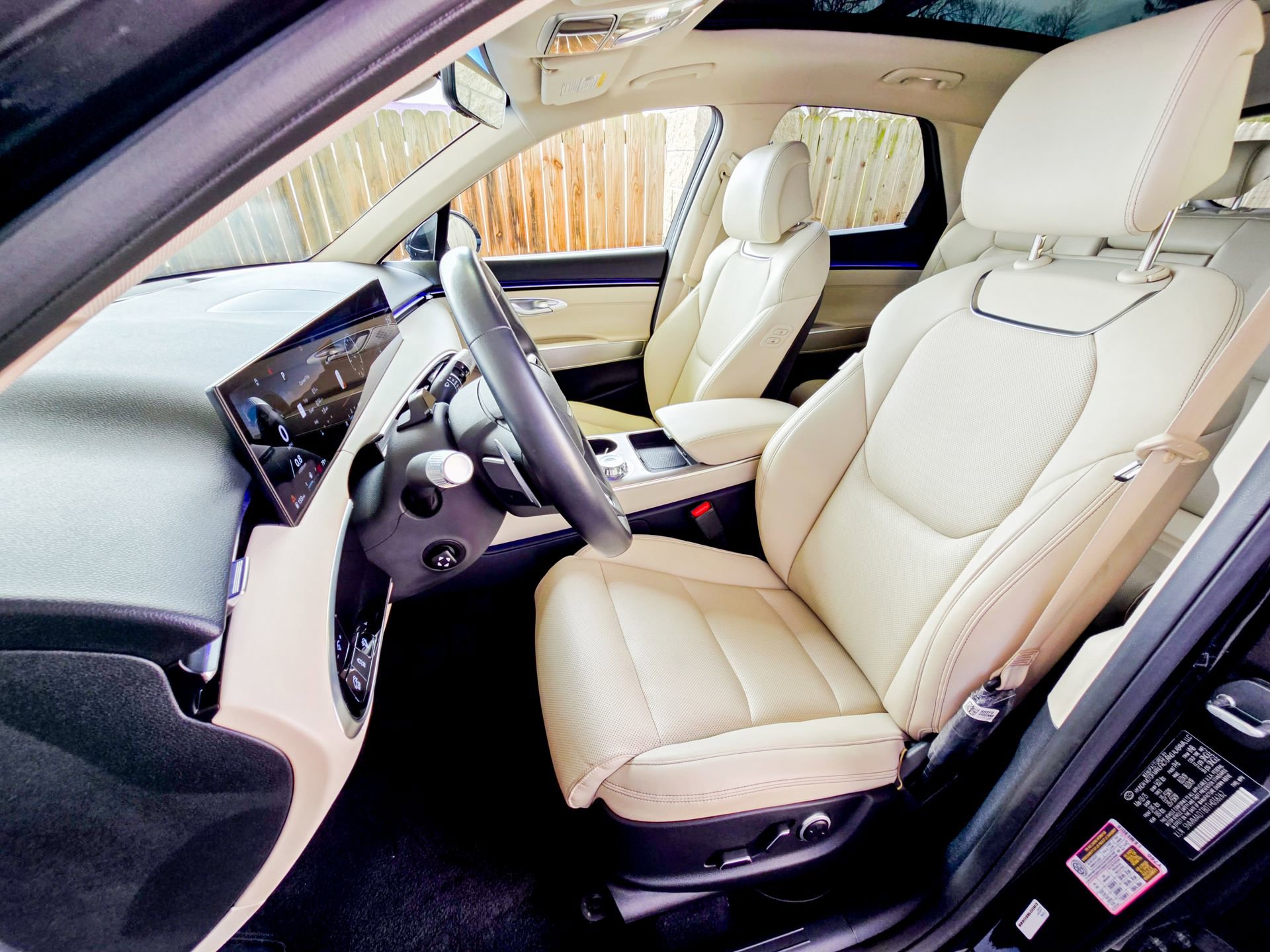 Used 2026 Genesis GV70 2.5T Select image 33