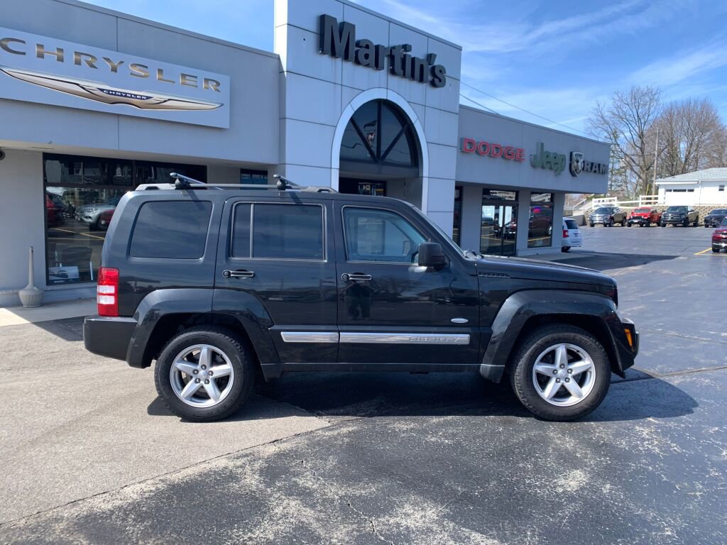 Used 2012 Jeep Liberty Sport image 8