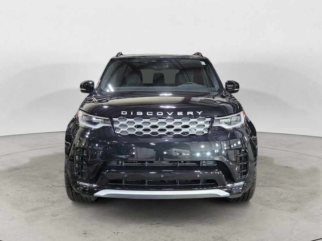New 2026 Land Rover Discovery Limited Edition image 8