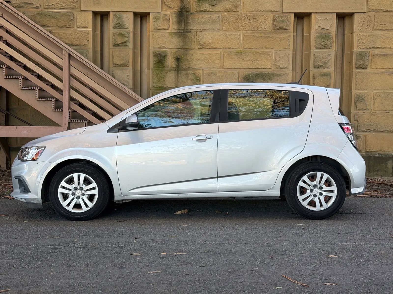 Used 2020 Chevrolet Sonic LT FWD image 29