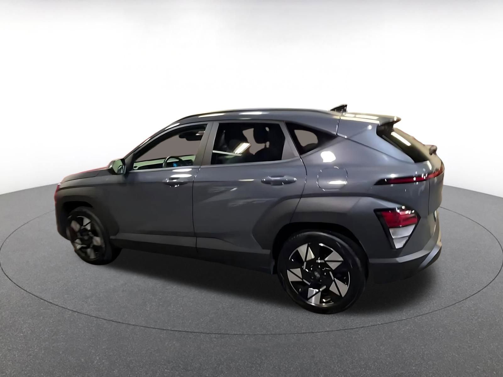 Used 2025 Hyundai Kona SEL image 10