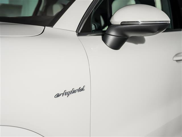 New 2026 Porsche Cayenne S image 14