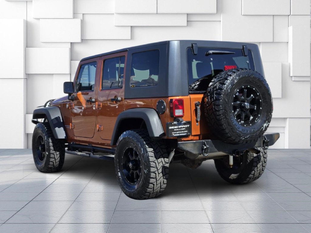 Used 2010 Jeep Wrangler Unlimited Rubicon AWD/4WD image 5