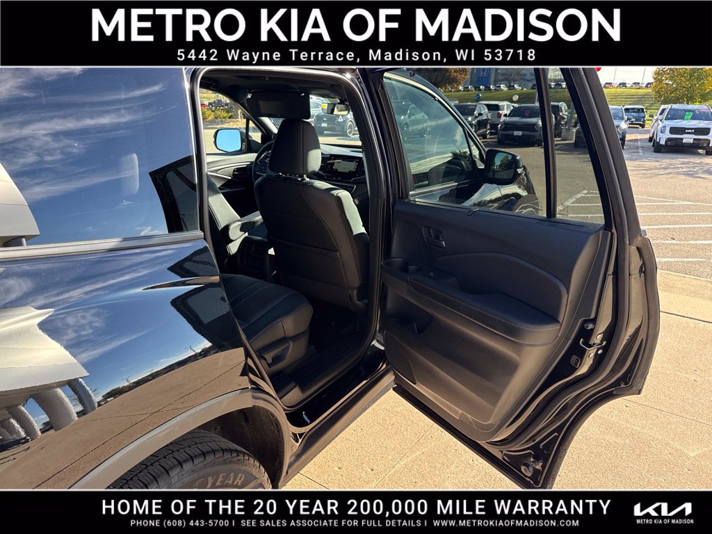 Used 2023 Honda Passport TrailSport image 47