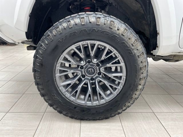 Used 2020 Toyota Tacoma SR5 image 8