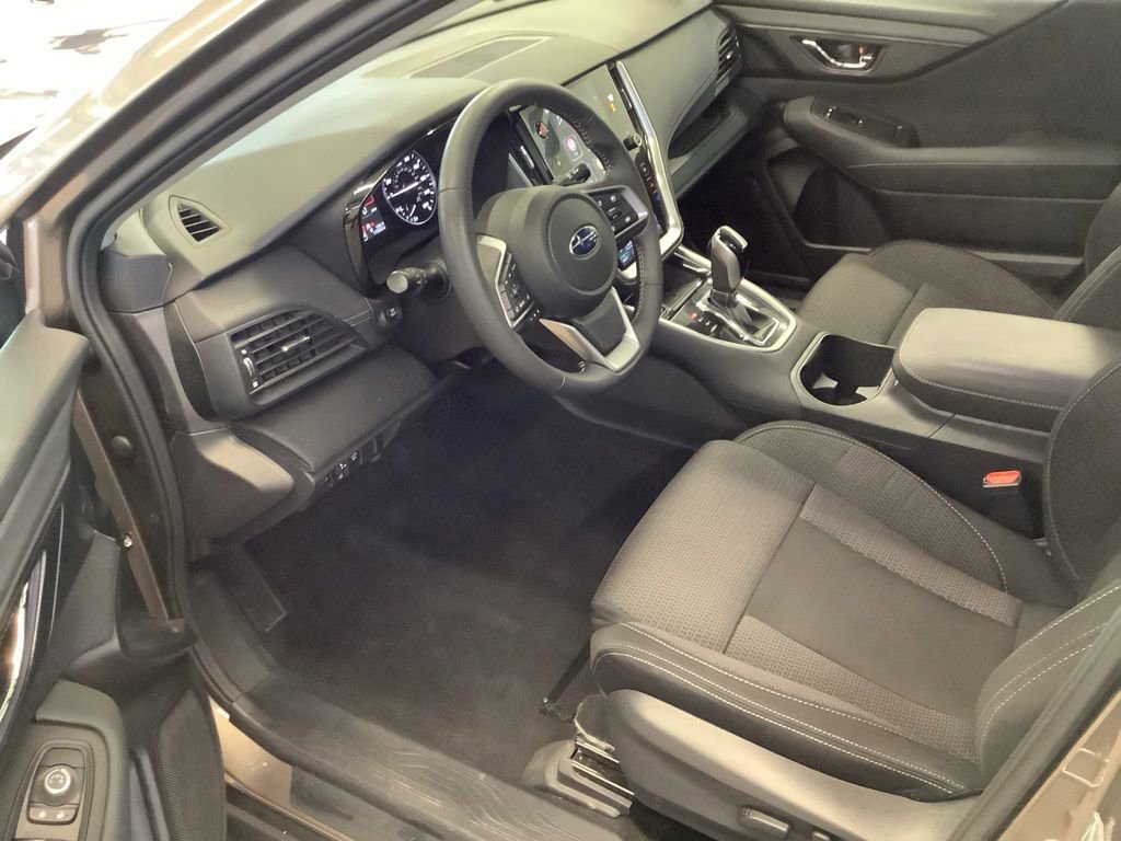 Used 2023 Subaru Outback Premium image 10