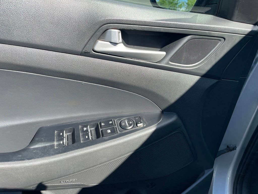 Used 2020 Hyundai Tucson Limited FWD image 10