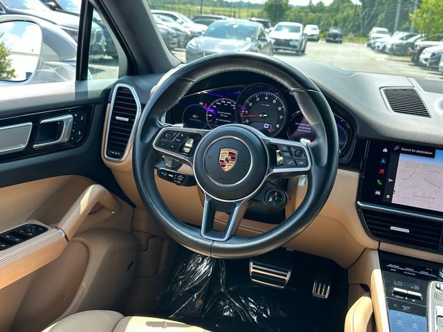 Used 2022 Porsche Cayenne S AWD/4WD image 19