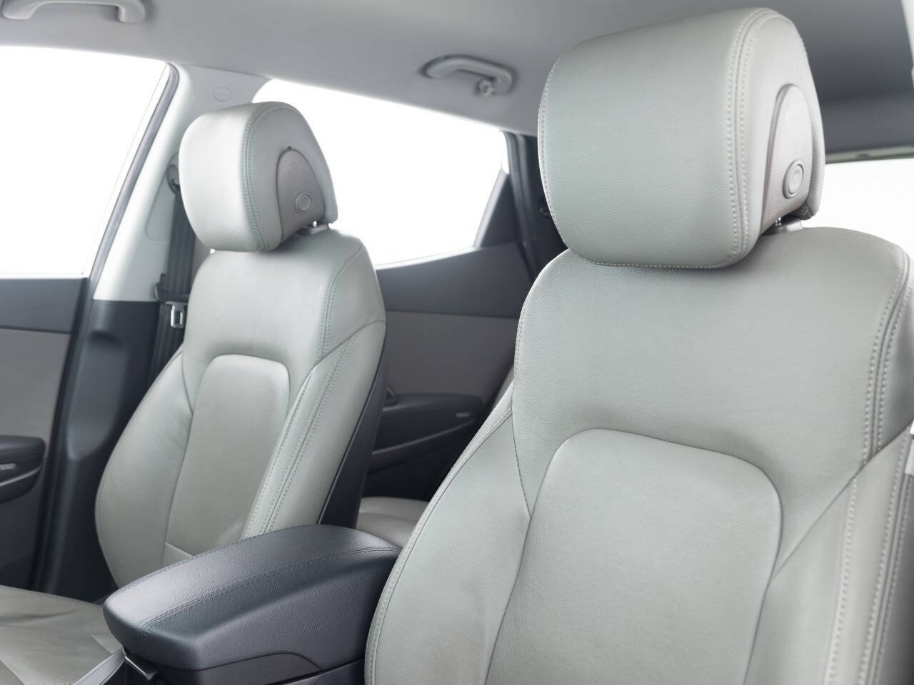 Used 2016 Hyundai Santa Fe Sport FWD image 22