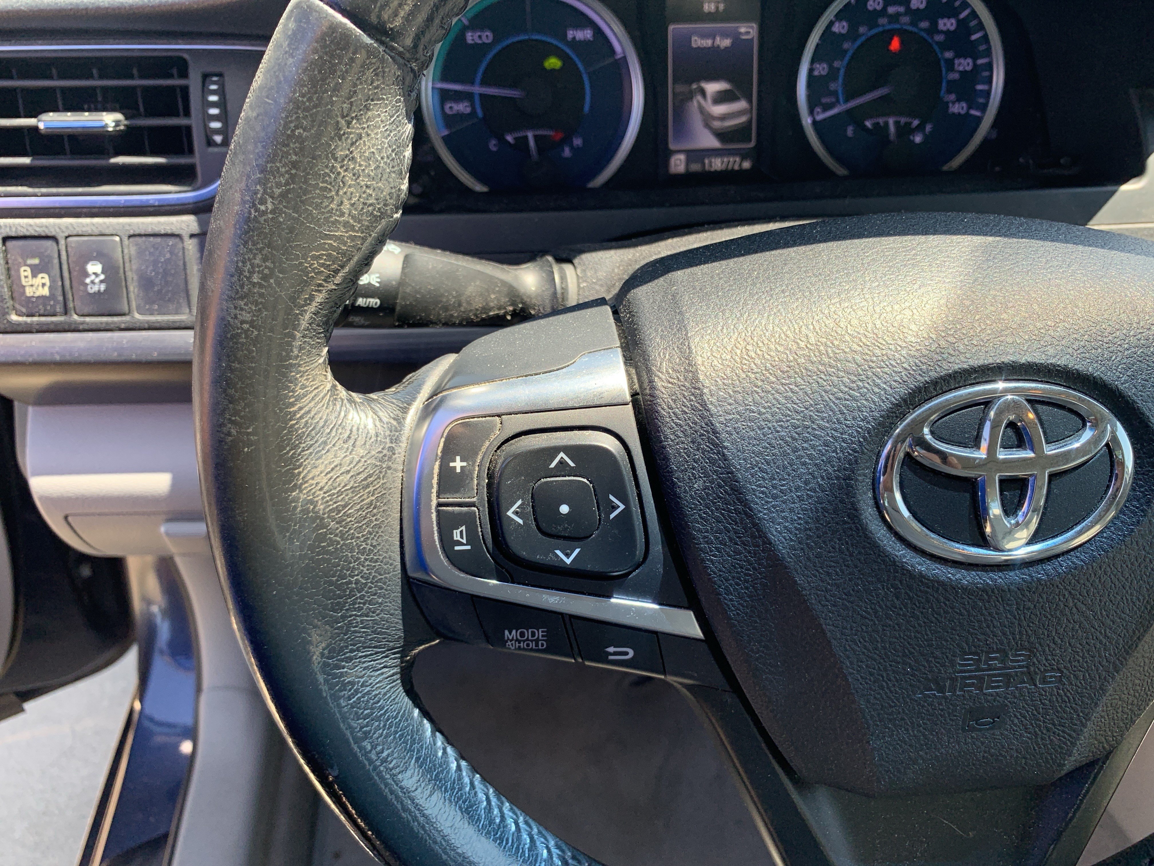 Used 2015 Toyota Camry XLE w/ Moonroof Package FWD image 19