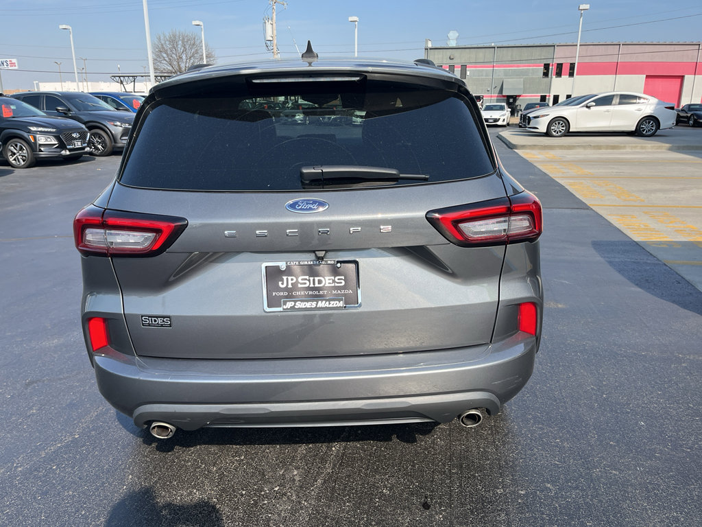 Used 2023 Ford Escape ST-Line image 8