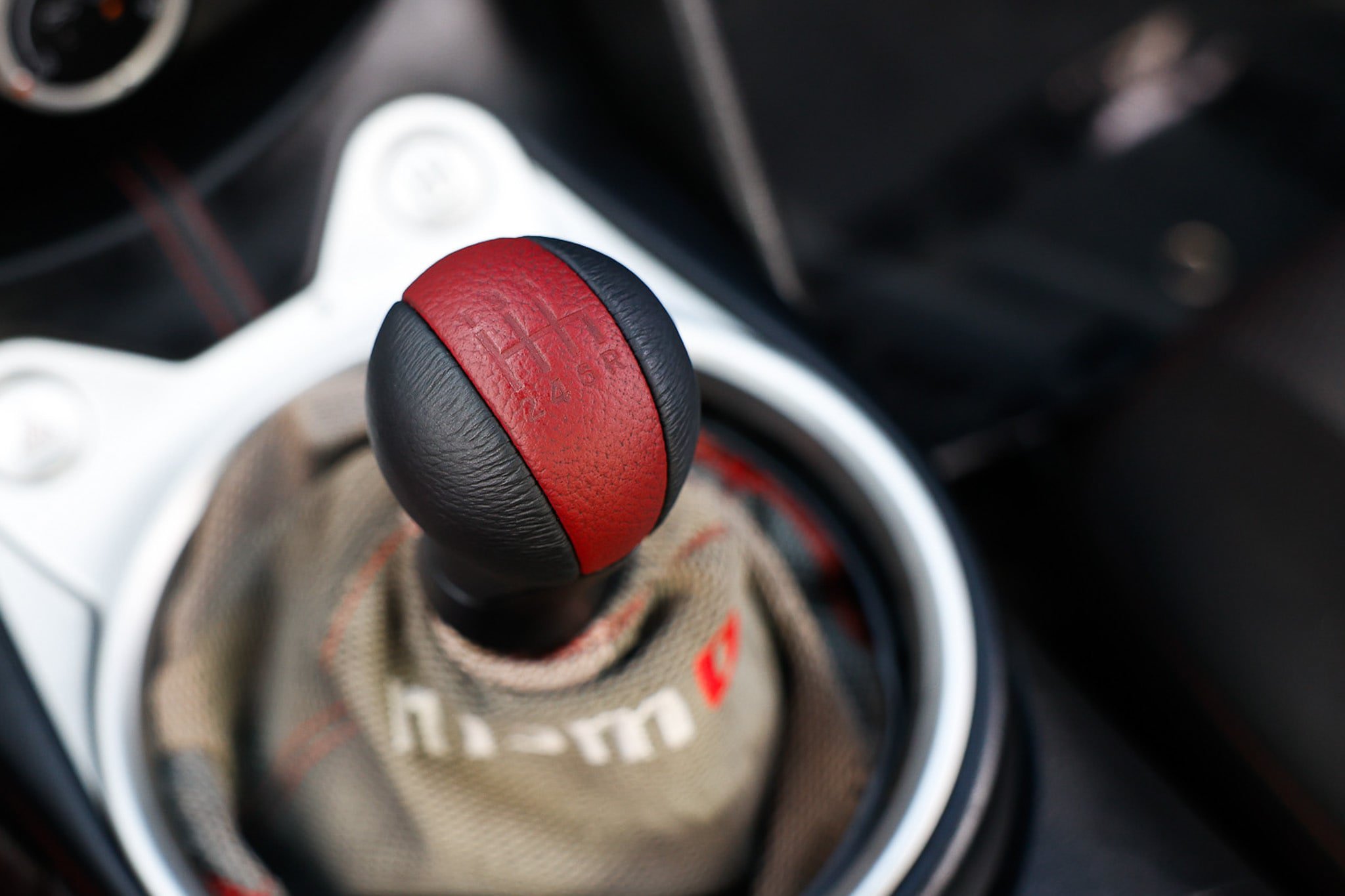 Used 2013 Nissan 370Z NISMO w/ Bose Pkg RWD image 38
