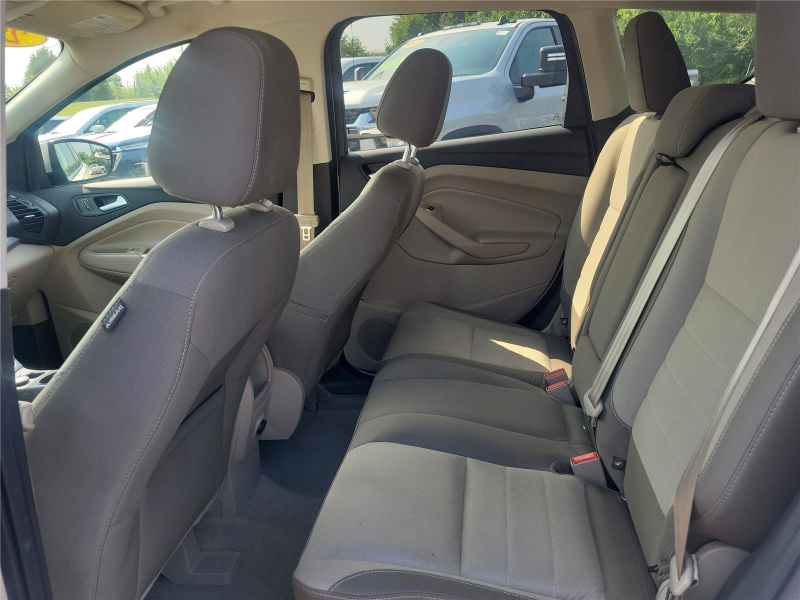 Used 2016 Ford Escape SE FWD image 16