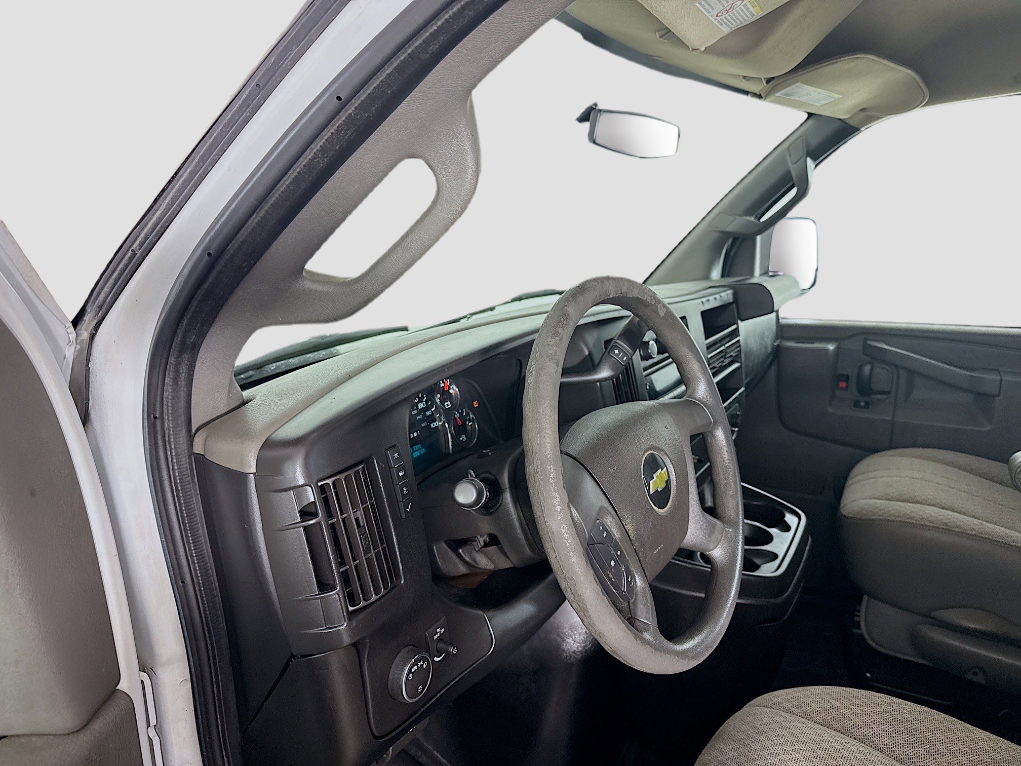 Used 2017 Chevrolet Express 2500 image 20