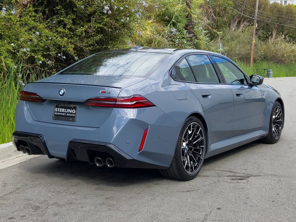 New 2026 BMW M5 w/ Executive Package image 5