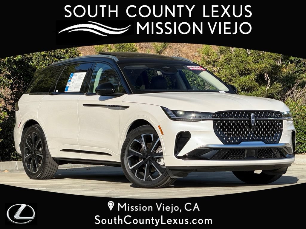 Used 2025 Lincoln Nautilus Reserve