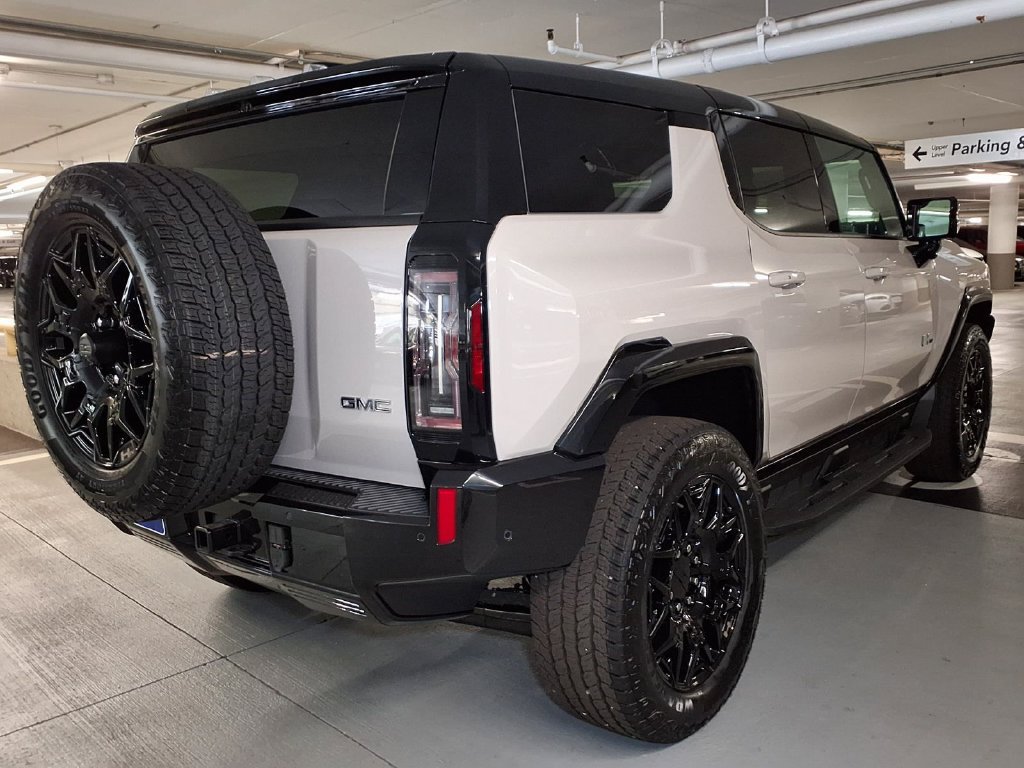 Used 2026 GMC Hummer EV SUV AWD/4WD image 8
