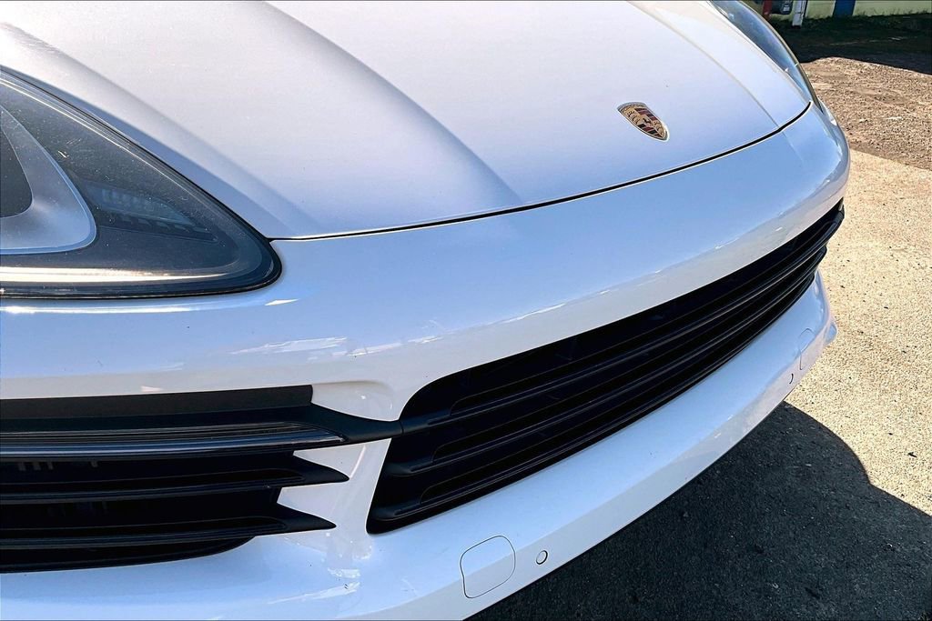 Used 2019 Porsche Cayenne image 32