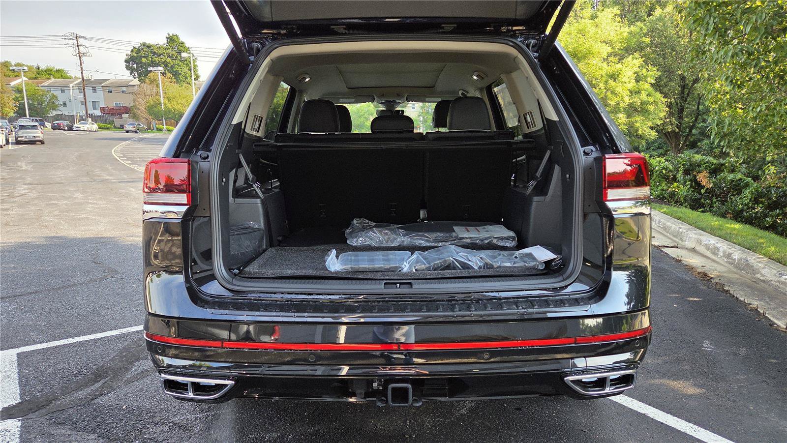 New 2026 Volkswagen Atlas SEL Premium R-Line AWD/4WD image 5