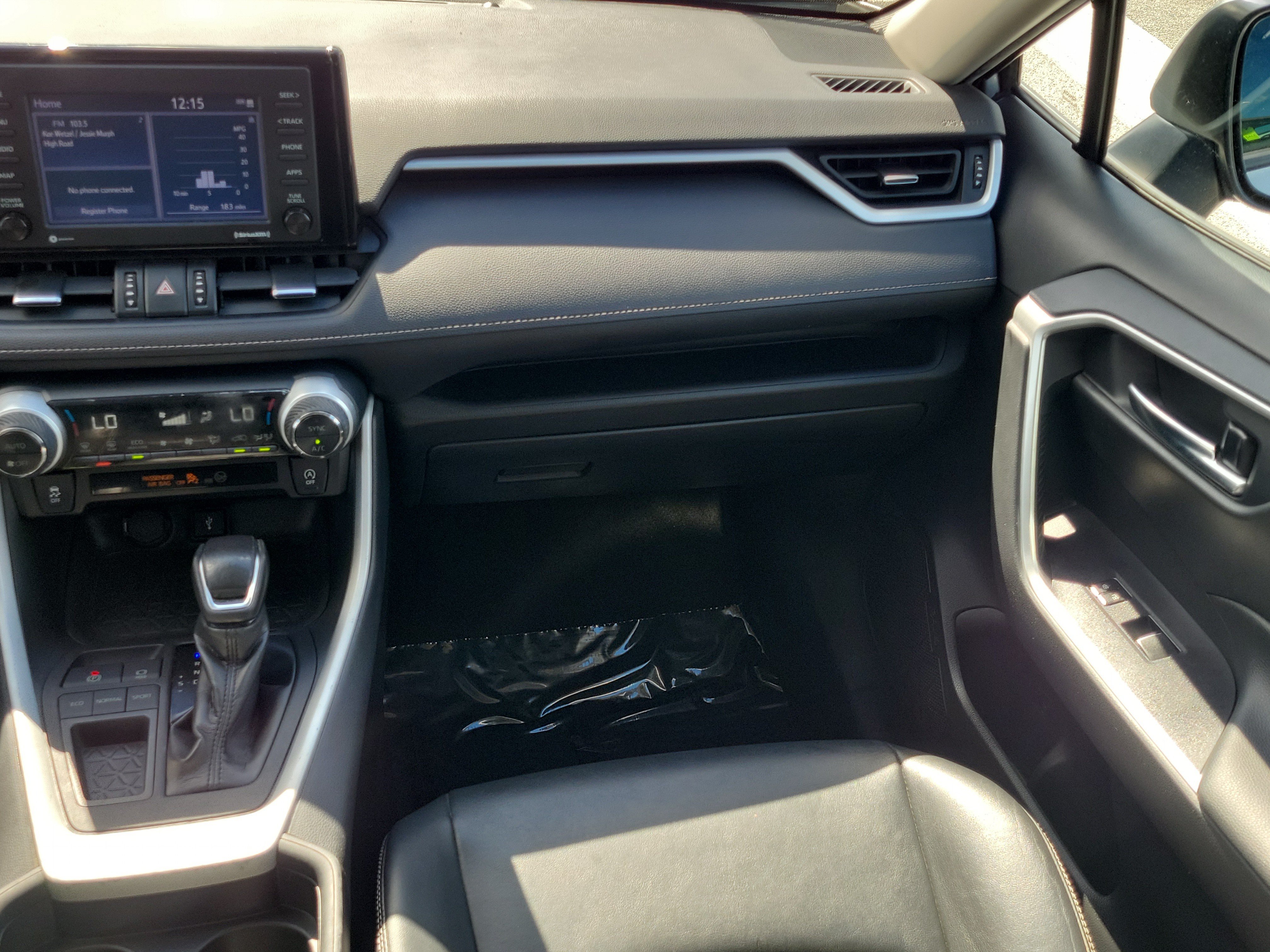 Used 2021 Toyota RAV4 XLE Premium FWD image 17