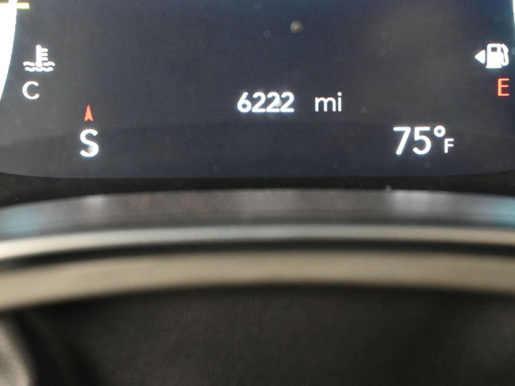 Used 2024 Chrysler Pacifica Limited w/ S Appearance Package image 38