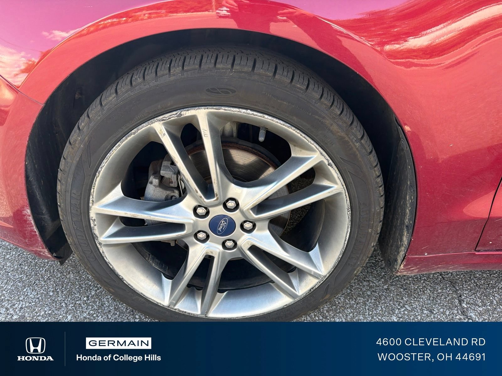 Used 2016 Ford Fusion Titanium FWD image 11