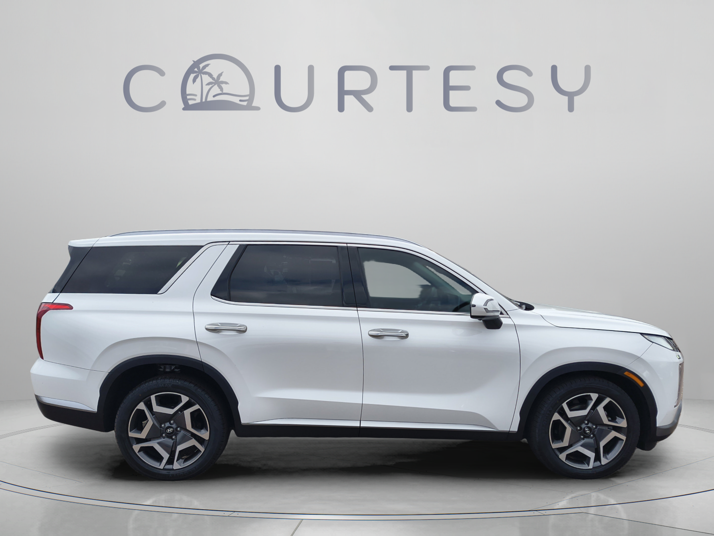 Used 2023 Hyundai Palisade SEL w/ Cargo Package AWD/4WD image 6