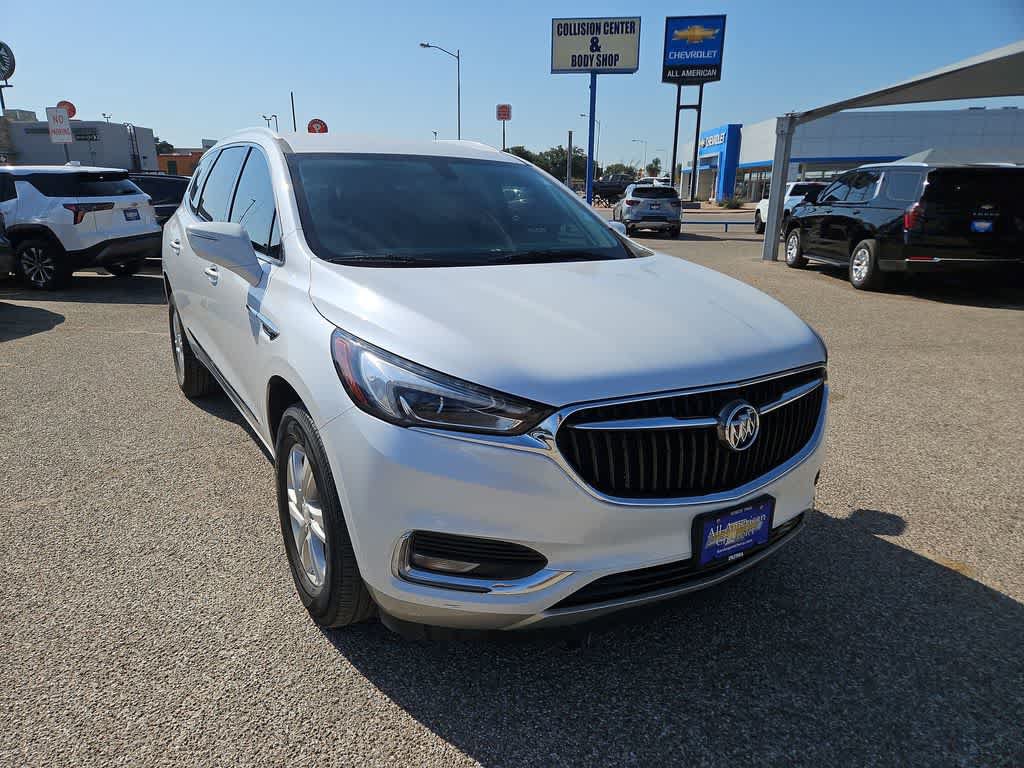 Used 2020 Buick Enclave Essence w/ Trailering Package, 5000 lbs. FWD image 2