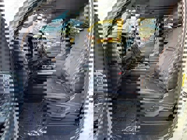 New 2025 Ford F250 Lariat w/ Lariat Ultimate Package image 11