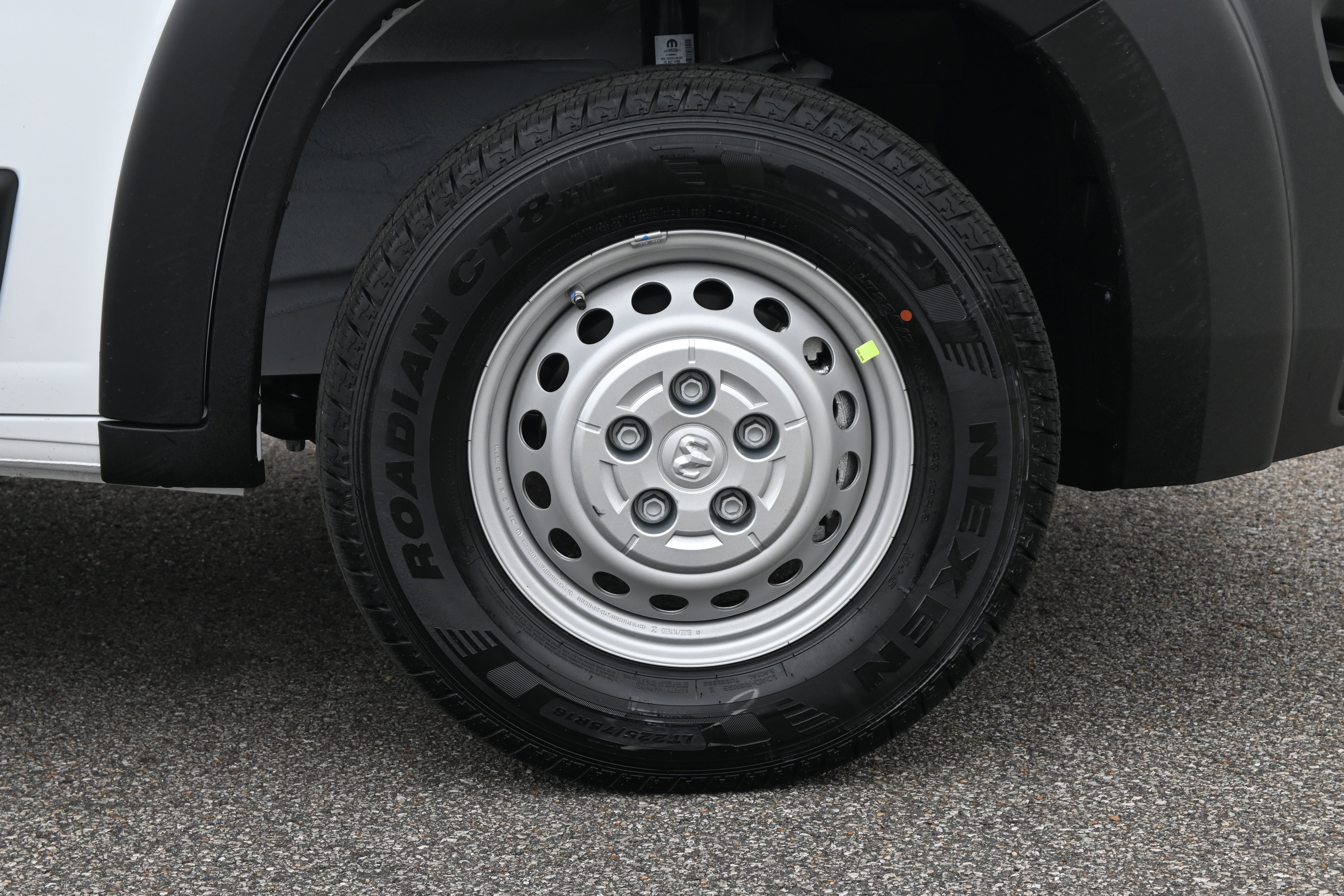 New 2026 RAM ProMaster 2500 w/ Convenience Group FWD image 13