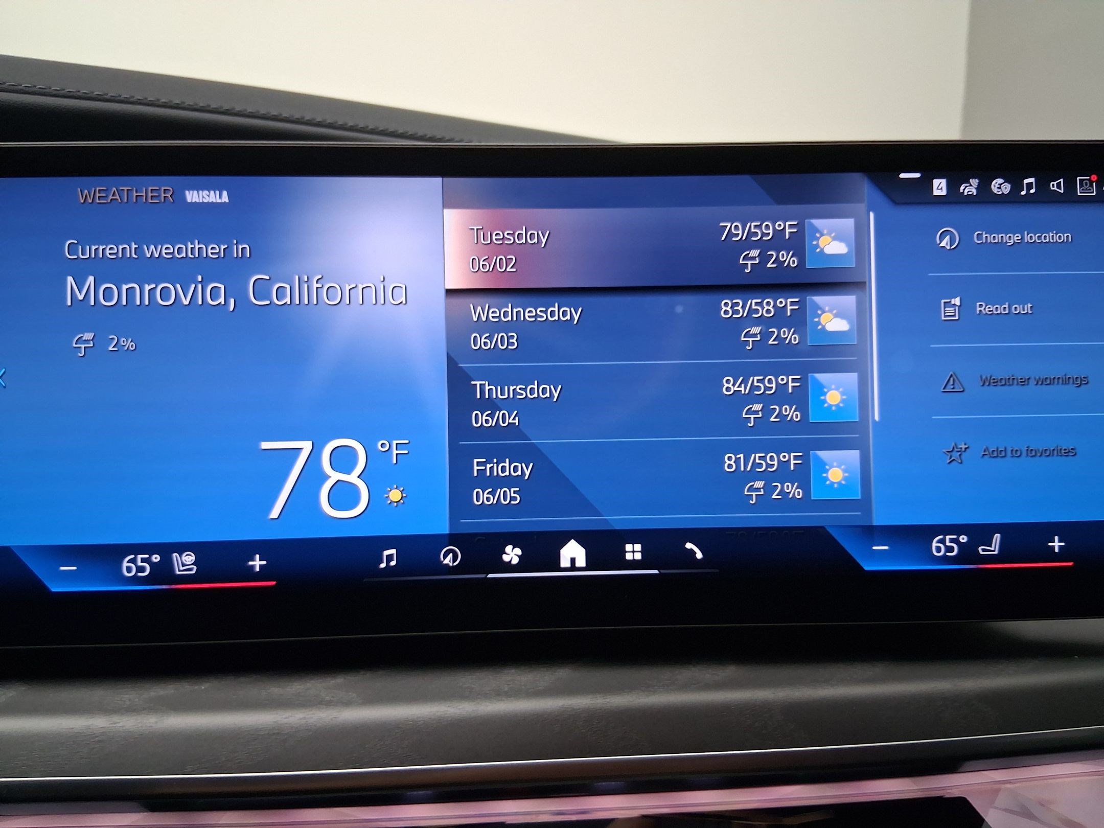 New 2026 BMW 750e xDrive w/ Premium Package AWD/4WD image 23