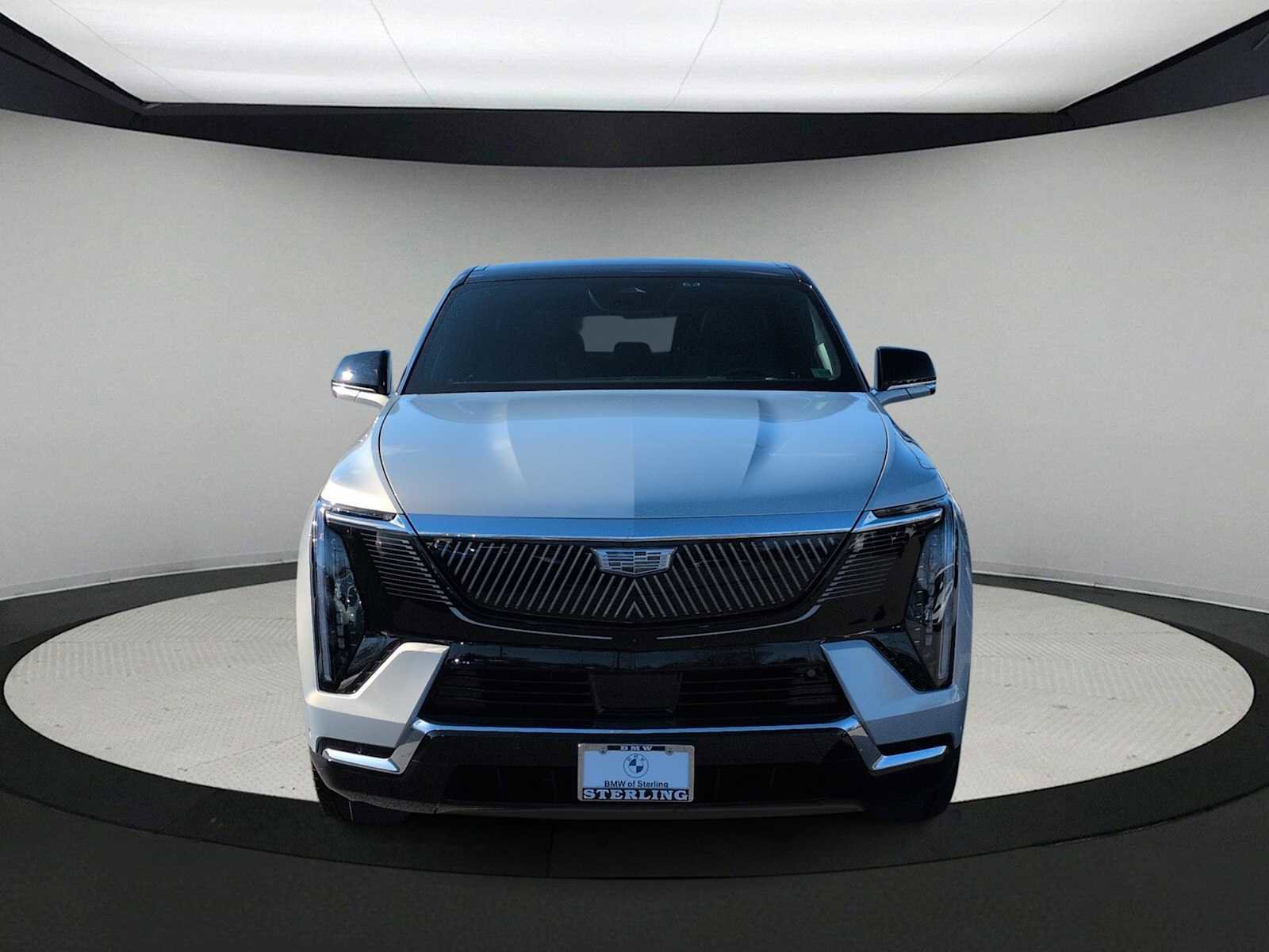 Used 2025 Cadillac Escalade IQ Luxury 2 image 3