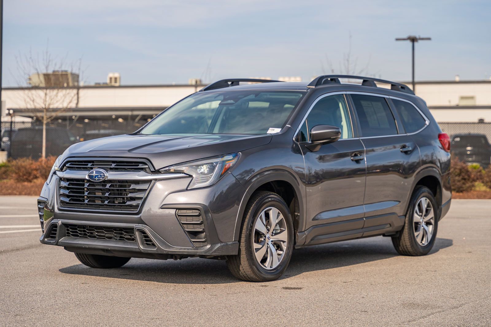 Used 2024 Subaru Ascent Premium w/ Convenience Package image 3