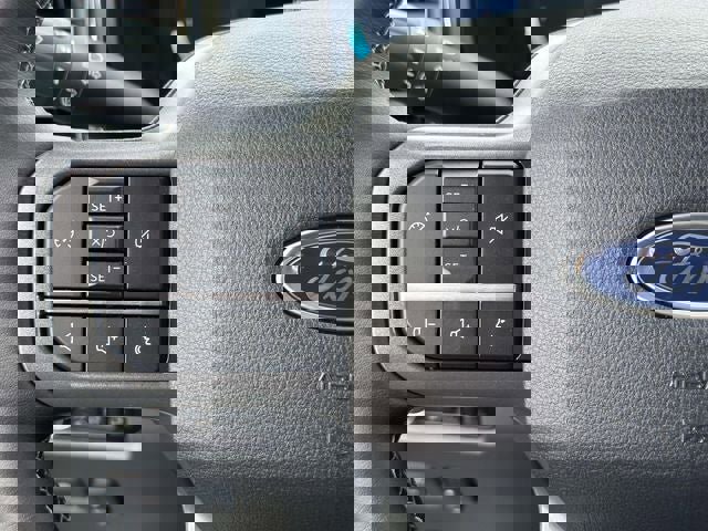 New 2026 Ford F250 Lariat w/ FX4 Off-Road Package image 15