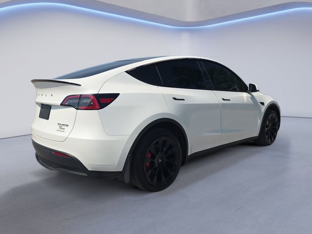 Used 2024 Tesla Model Y Long Range AWD/4WD image 6