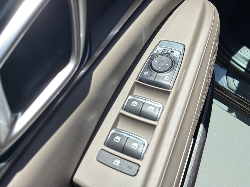 New 2026 Kia Carnival FWD image 21