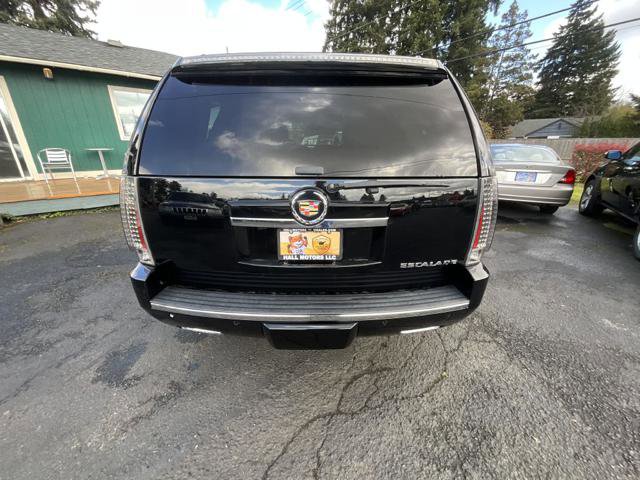 Used 2014 Cadillac Escalade Premium image 5