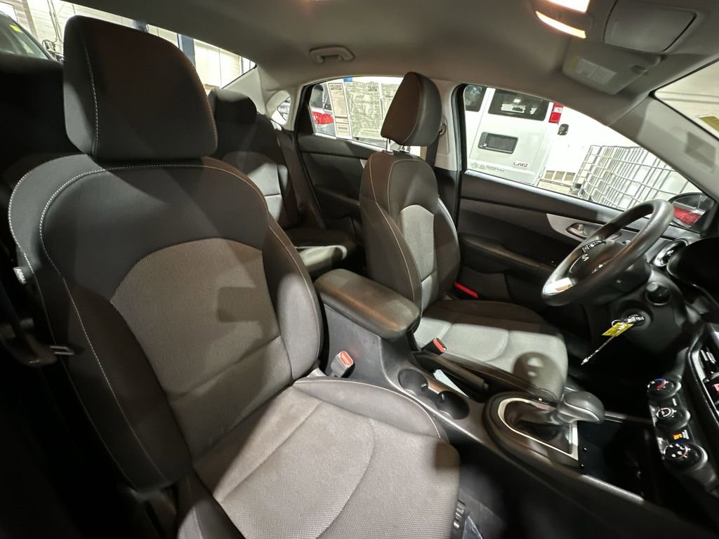 Used 2023 Kia Forte LXS image 25