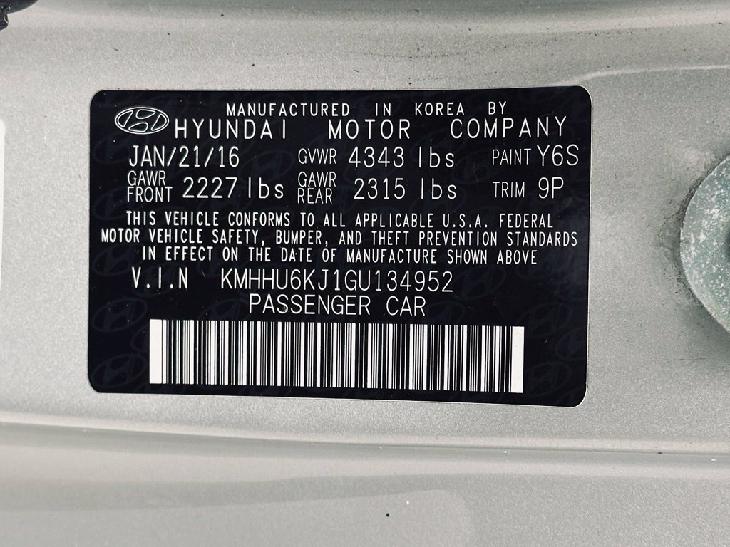 Used 2016 Hyundai Genesis Coupe 3.8 RWD image 42