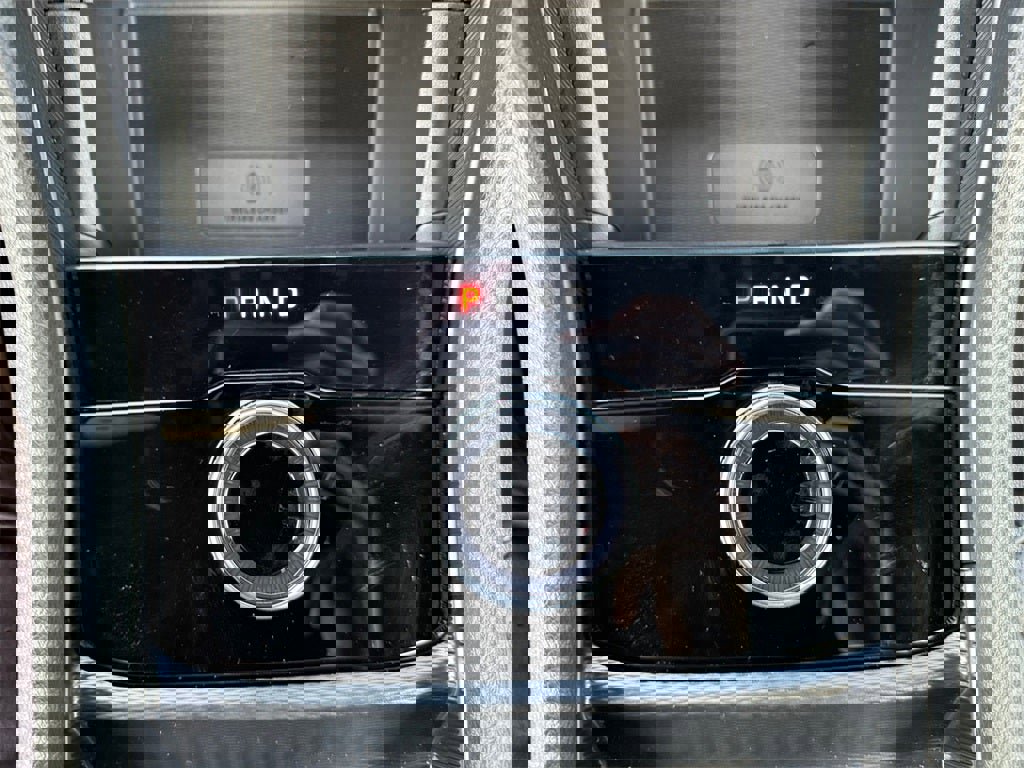 New 2025 Jeep Grand Cherokee Limited w/ Luxury Tech Group II image 23