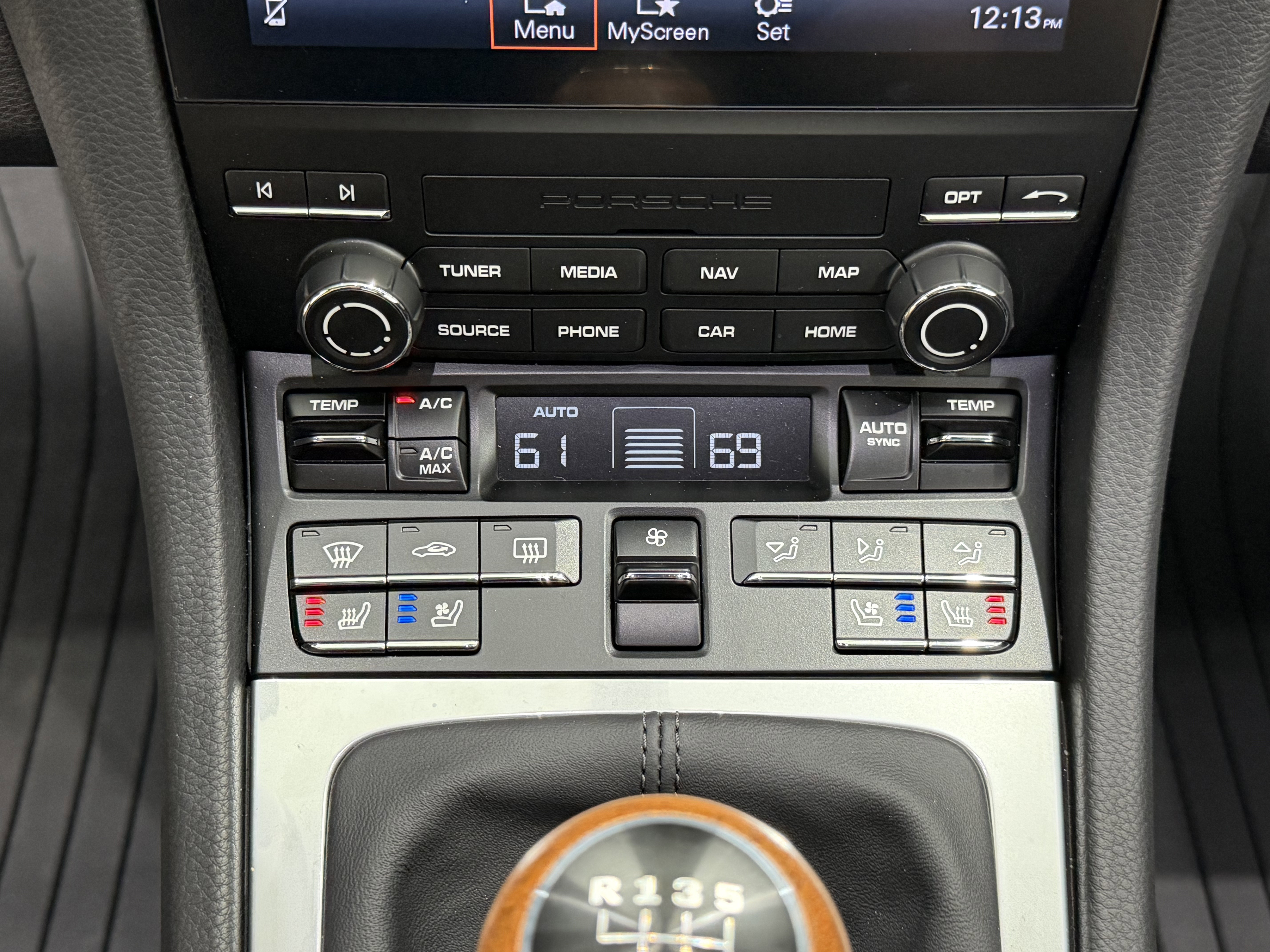 Certified 2025 Porsche 718 Cayman RWD image 34