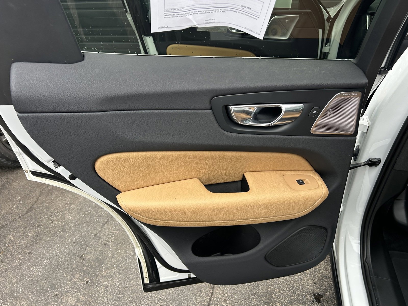 Used 2019 Volvo XC60 T6 Inscription w/ Protection Package AWD/4WD image 32