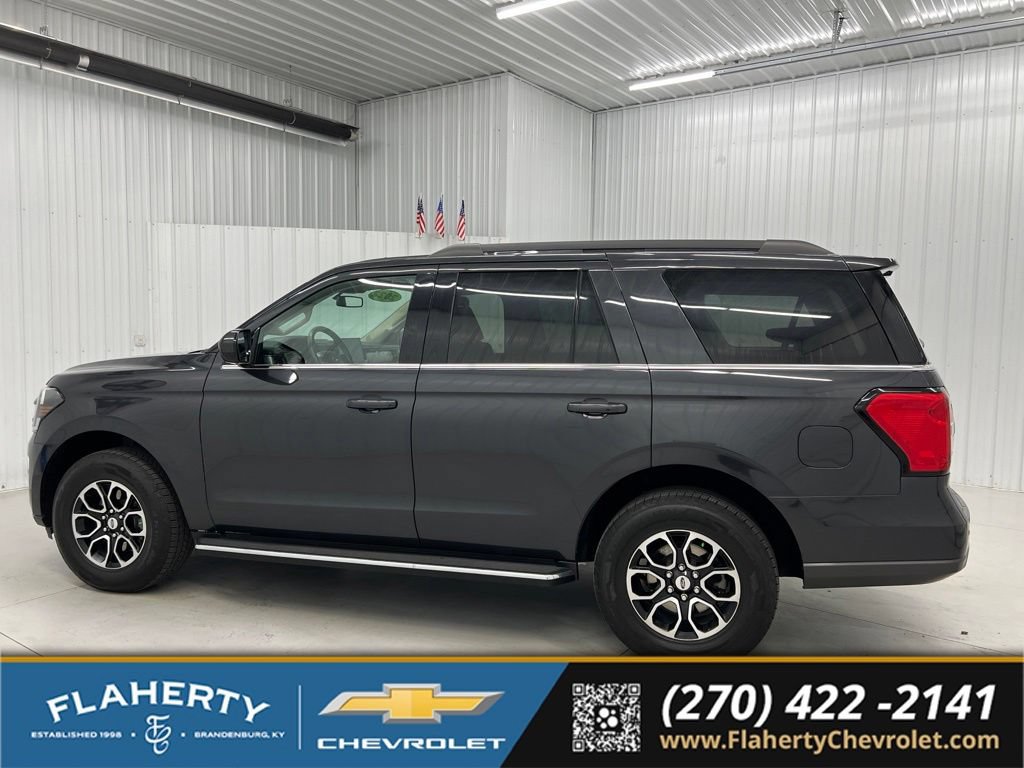 Used 2022 Ford Expedition XLT AWD/4WD image 5