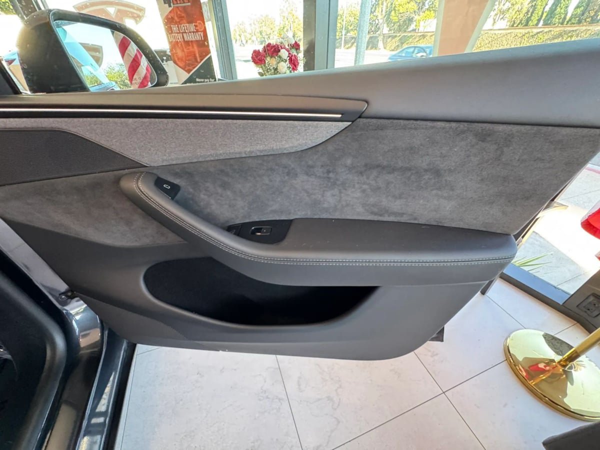 Used 2026 Tesla Model Y AWD image 50