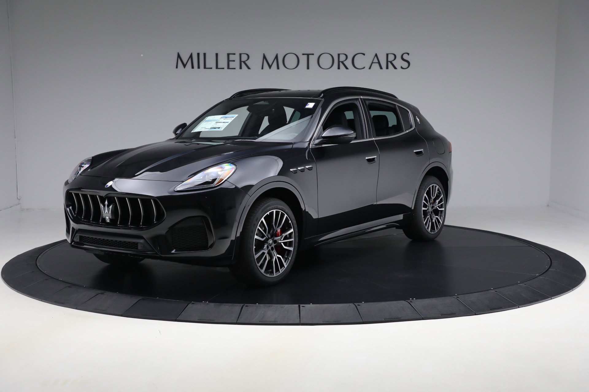 New 2025 Maserati Grecale GT