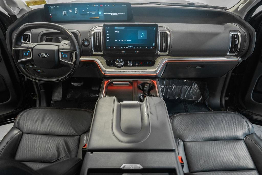 Used 2025 Ford Expedition Max Platinum AWD/4WD image 31