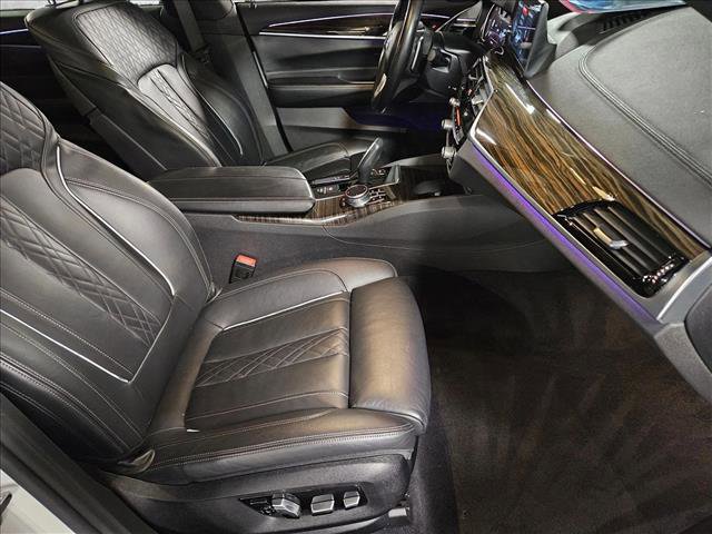 Used 2018 BMW 640i Gran Turismo xDrive w/ M Sport Package image 22