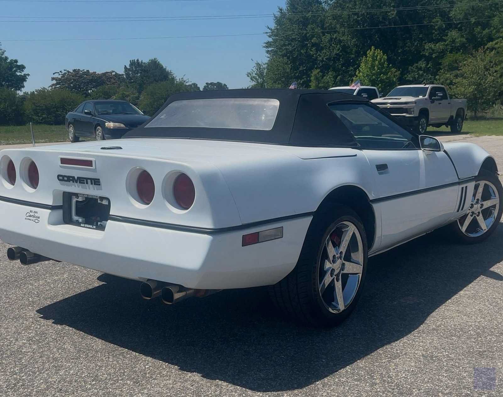 Used 1989 Chevrolet Corvette Convertible RWD image 6